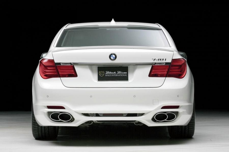  BMW 7-Series by Wald 2010 года  (фото 3 из 15)